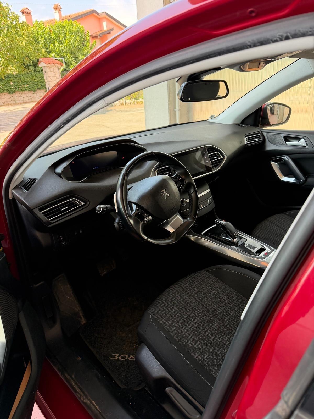 Peugeot 308 BlueHDi 130 S&S EAT8 SW Allure