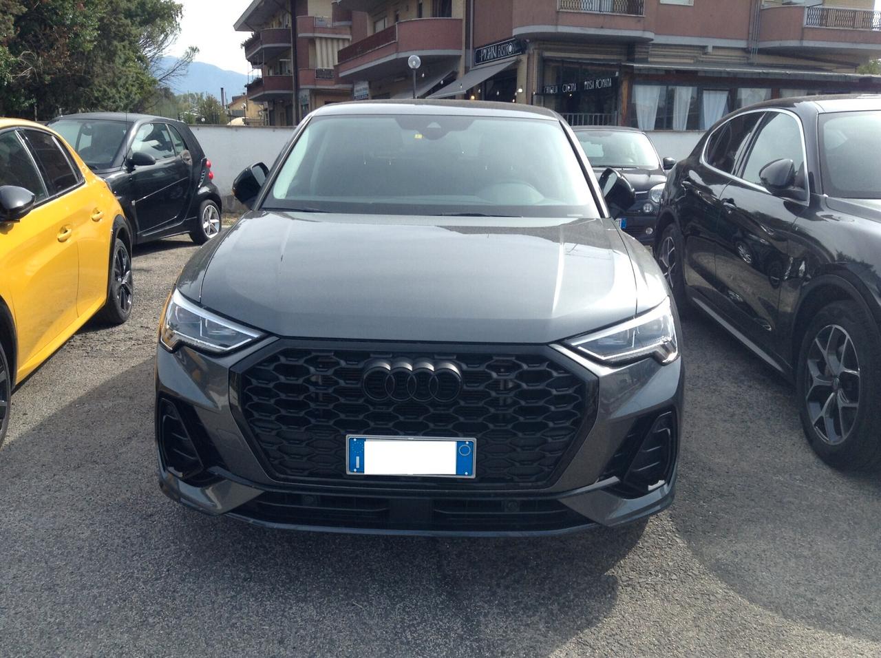 Audi Q3 35 TDI S tronic S - LINE, QUATTRO, FULL FULL. BELLISSIMA, PARI AL NUOVO!!! IVA COMPRESA