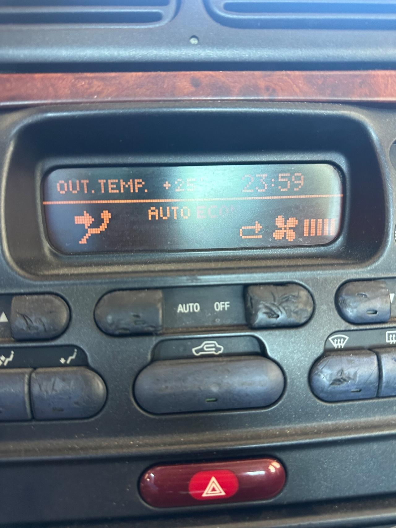 Lancia K 2.0i 20V cat Comfort Drive LE 1995 GPL