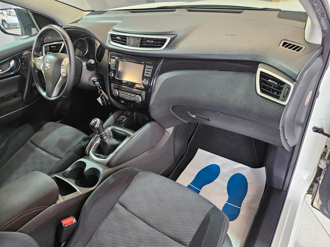 Nissan Qashqai 1.2 dig-t Visia 115cv