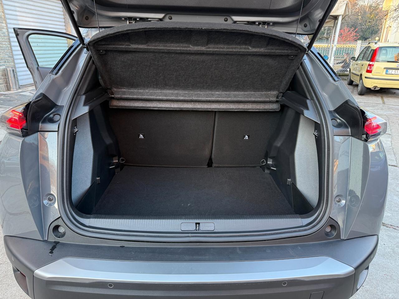 Peugeot 2008 PureTech 100 S&S Allure