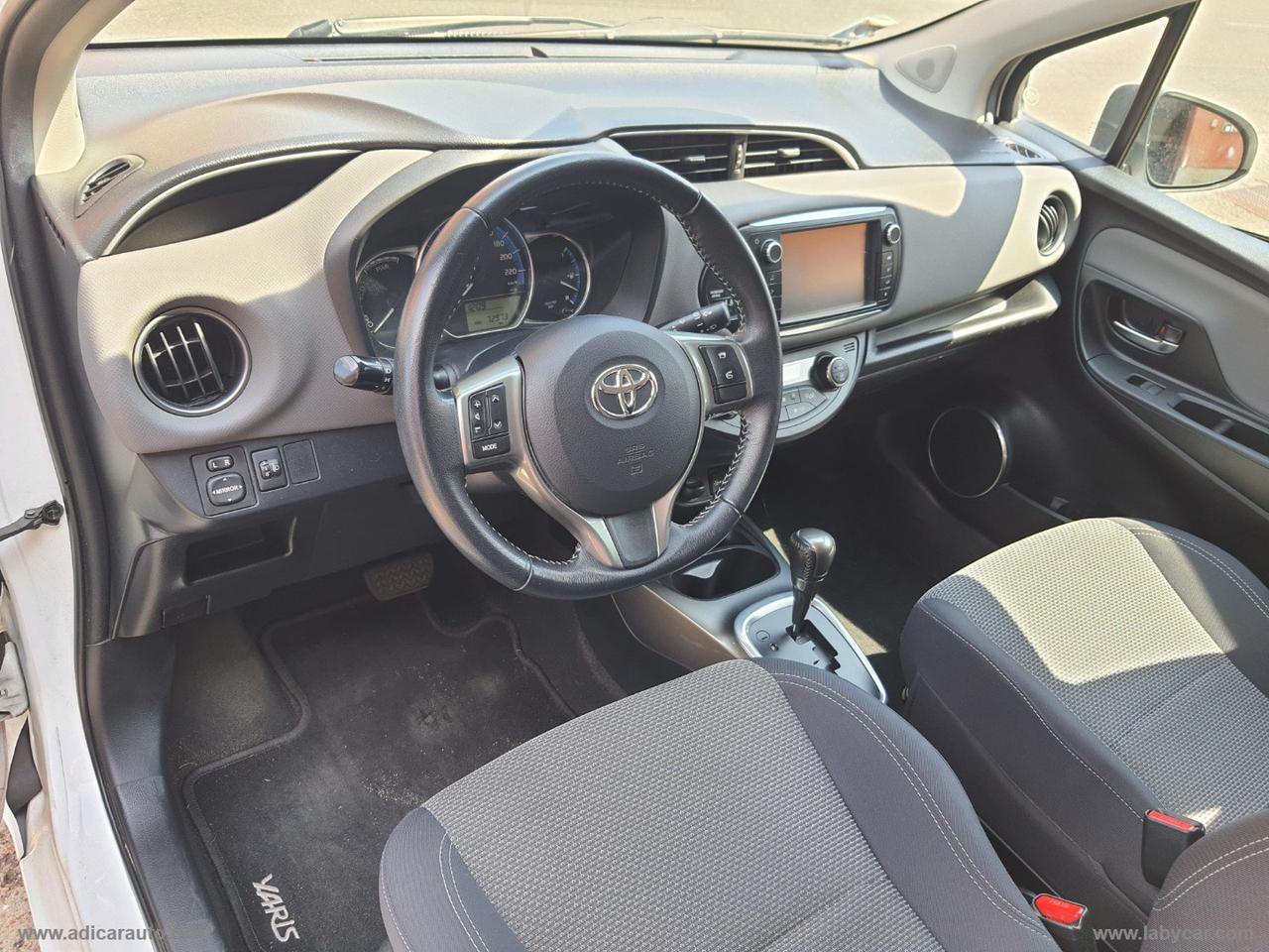 TOYOTA Yaris 1.5 Hybrid 5p.