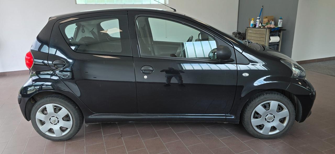 Toyota Aygo 1.0 UNICOPROPRIETARIO TAGLIANDATA