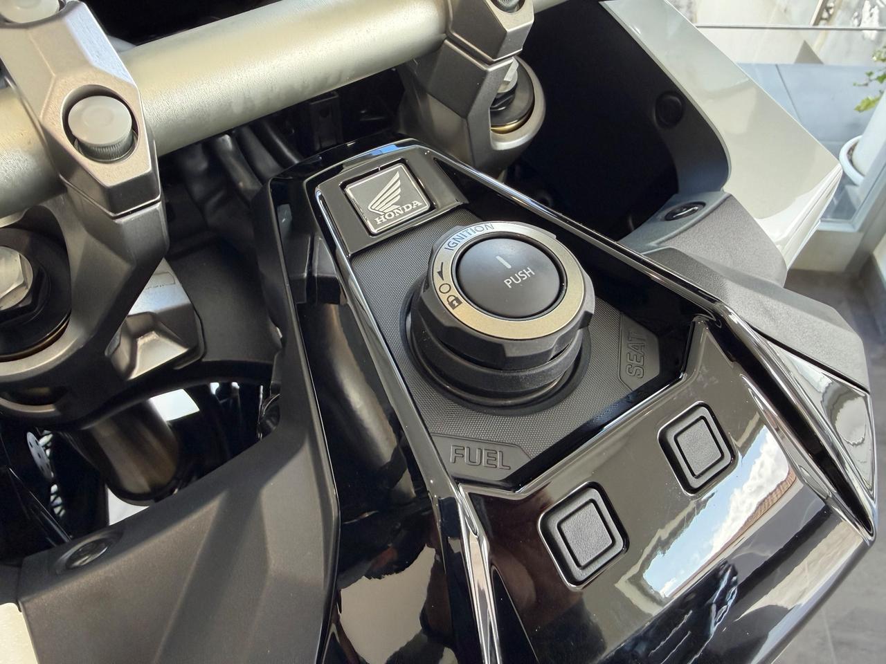 Honda X-ADV 750 advenure garanzia casa madre