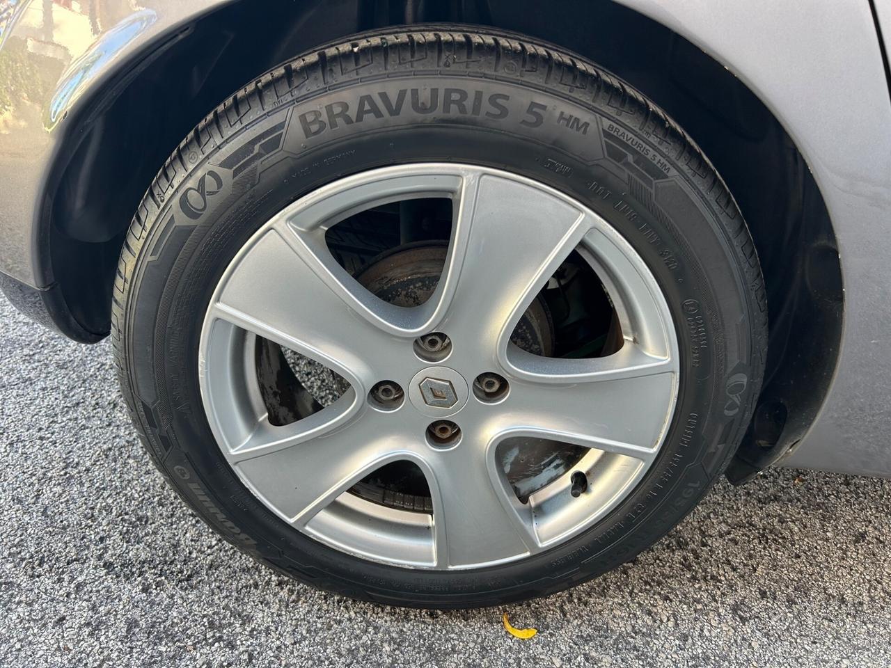 Renault Clio 1.2 16V 5 porte Dynamique