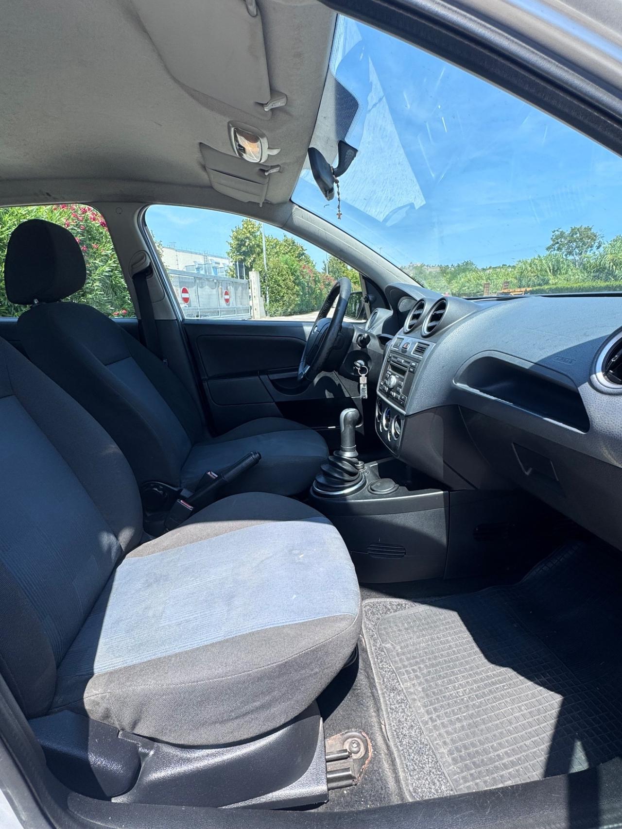 Ford Fiesta 1.4 TDCi 5p