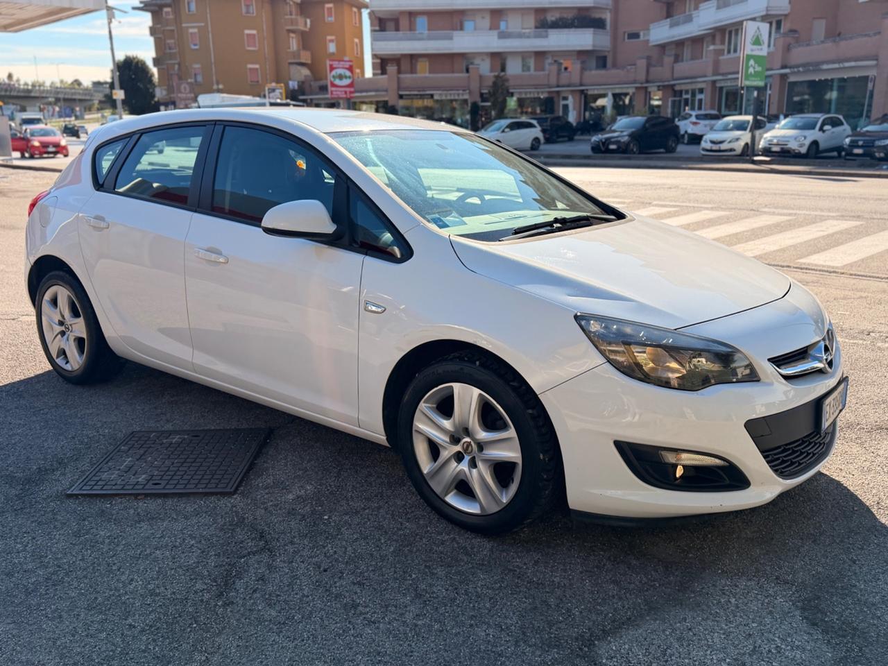 Opel Astra 1.6 CDTI euro6 Neopatentati €2850