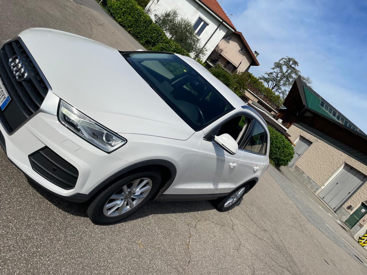 Audi Q3 2.0 TDI 150 CV S tronic Business