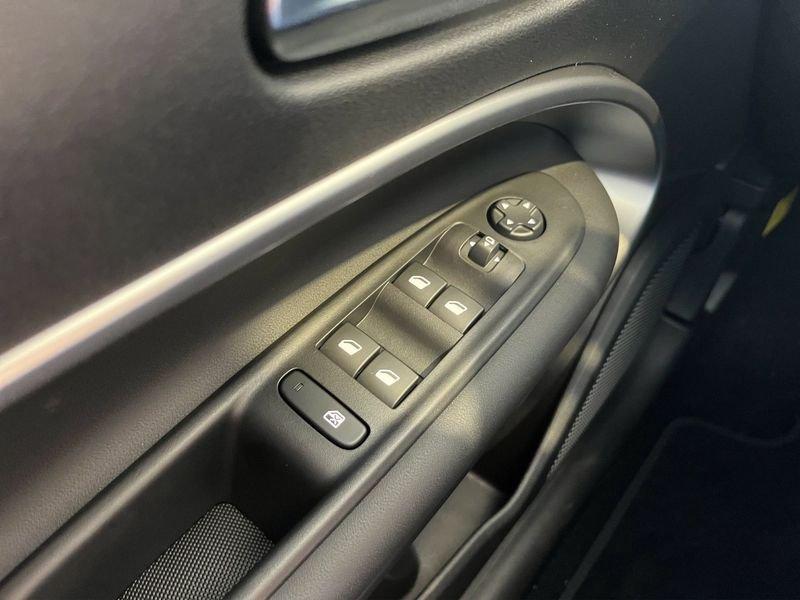 Jeep Avenger 1.2 turbo e-hybrid mhev Summit 110cv