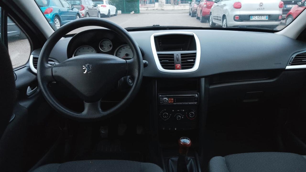 Peugeot 207 1.4 8V 75CV SW X Line ECO GPL