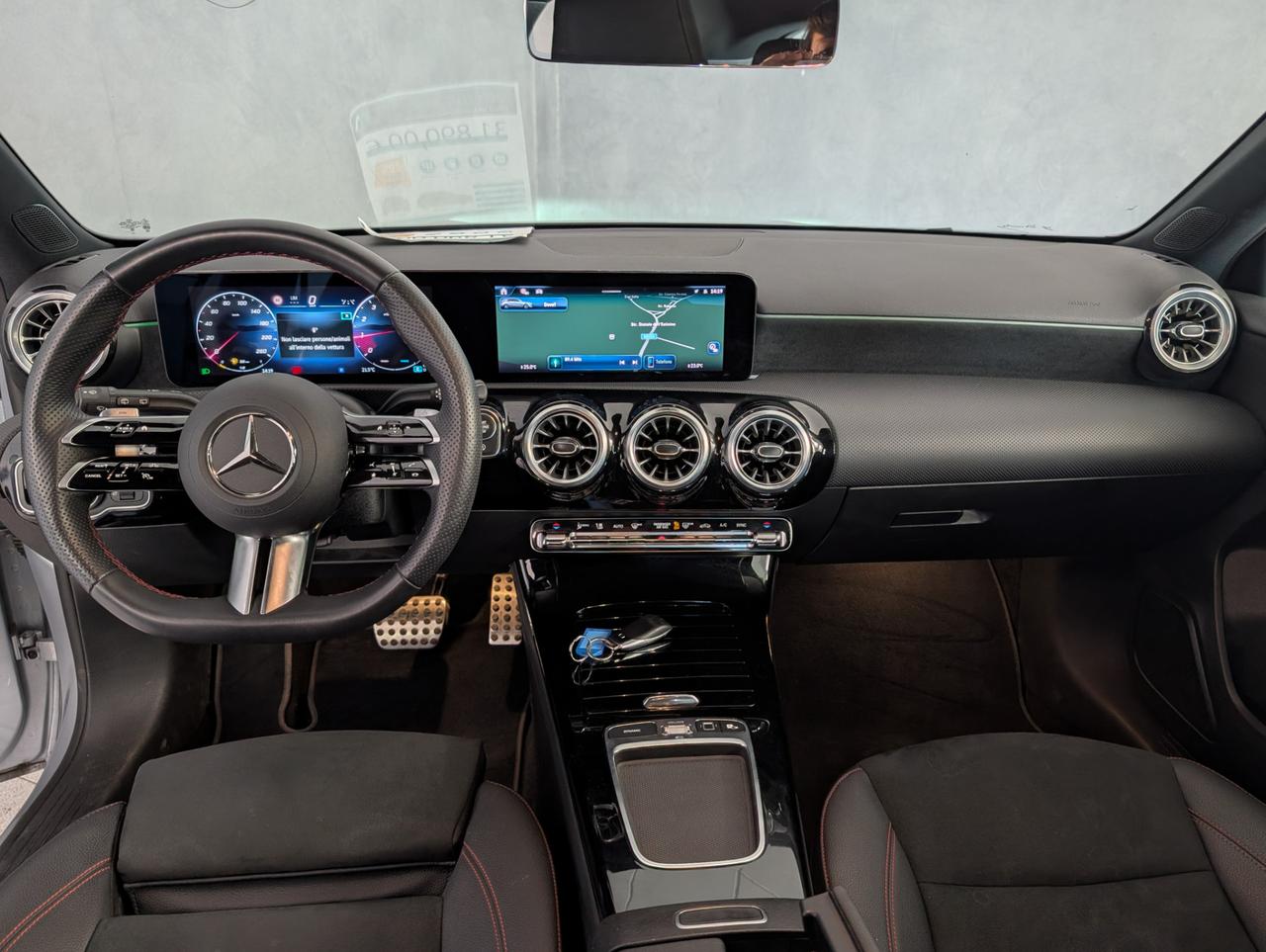 Mercedes-Benz classe a - w177 a 180 premium amg line auto 180 Automatic Premium AMG Line
