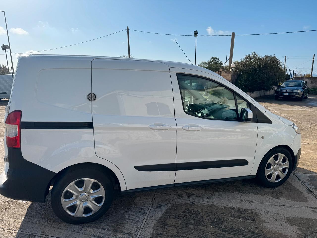 Ford Transit courier