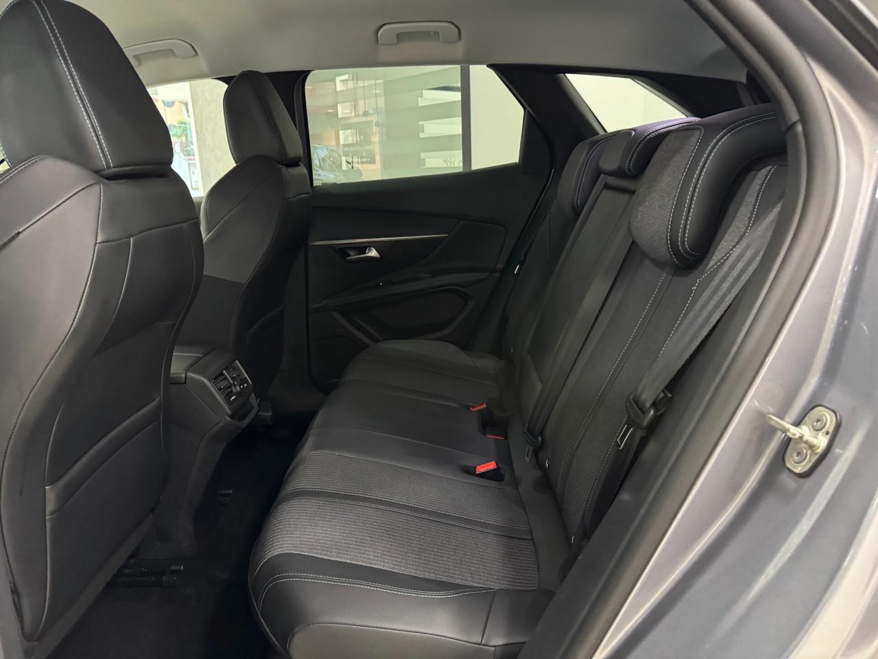 Peugeot 3008 BlueHDi 130cv EAT8 Allure Pack