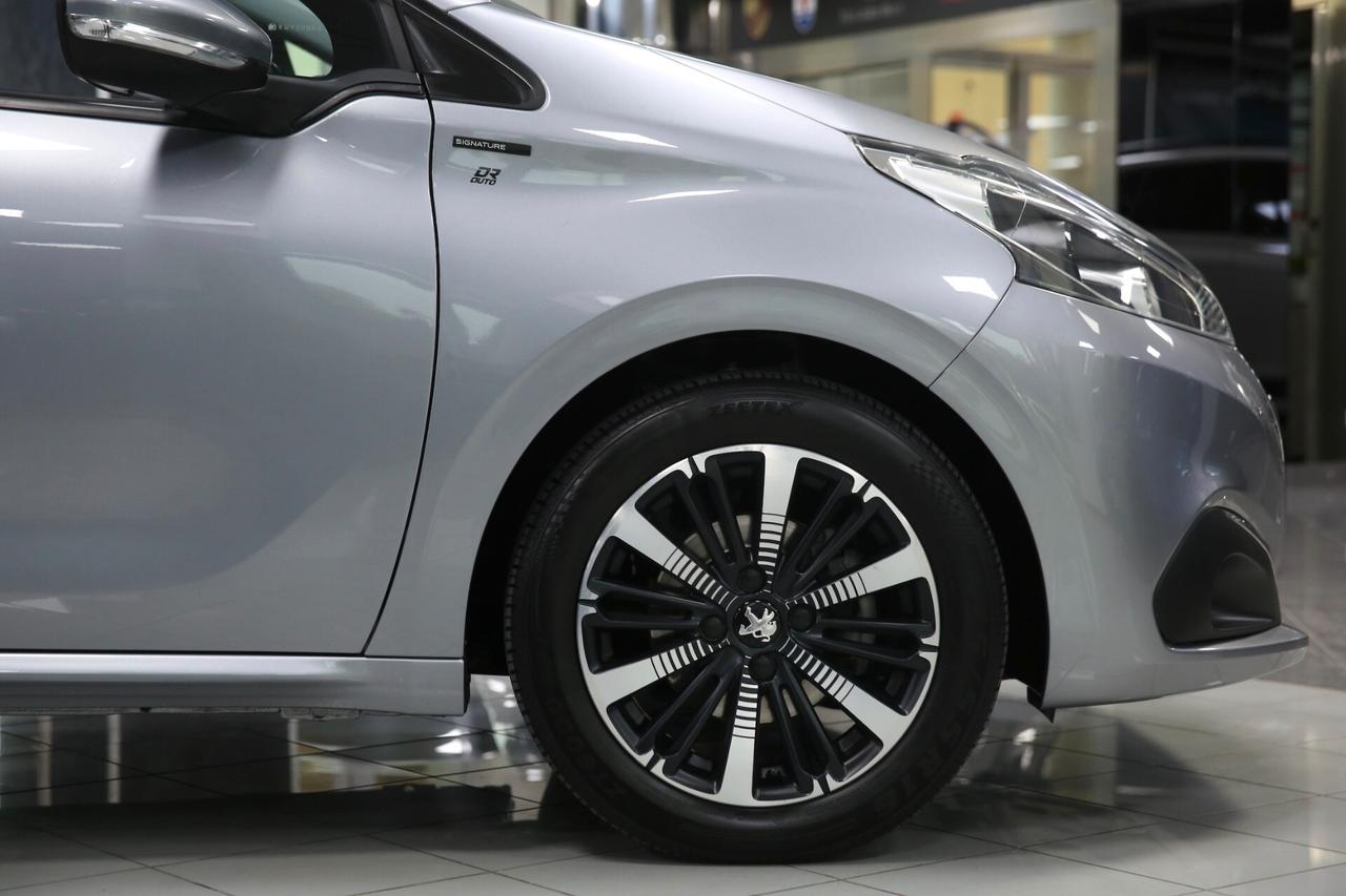 Peugeot 208 BlueHDi 100 cv Signature