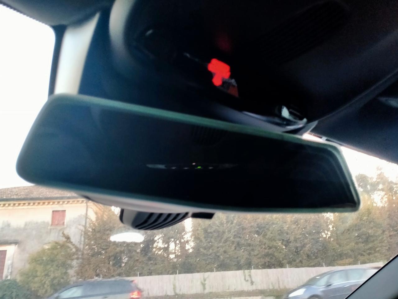 Volvo V40 2.0D3 R-DESIGN GEARTRONIC 8M M.Y.17 E6 FULL LED SYSTEM /PELLE ALCANTARA