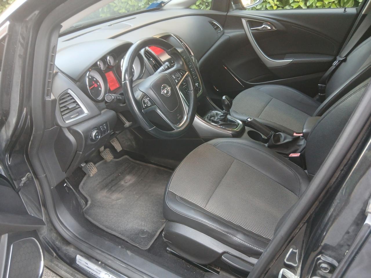 Opel Astra 1.4 Turbo 140CV Sports Tourer Cosmo UNICO prop KM 70000
