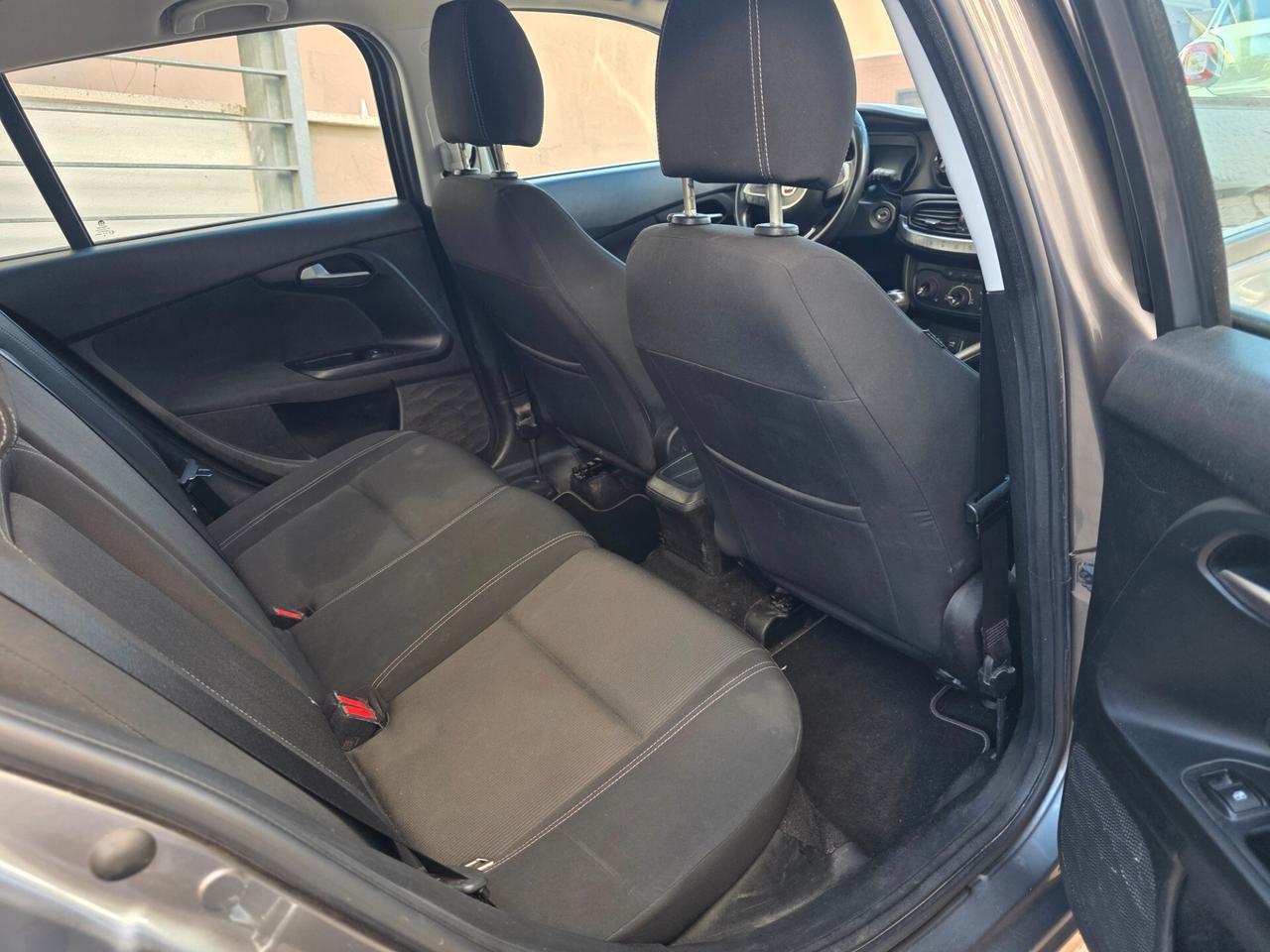 Fiat Tipo 1.6 Mjt S&S 5 porte Easy