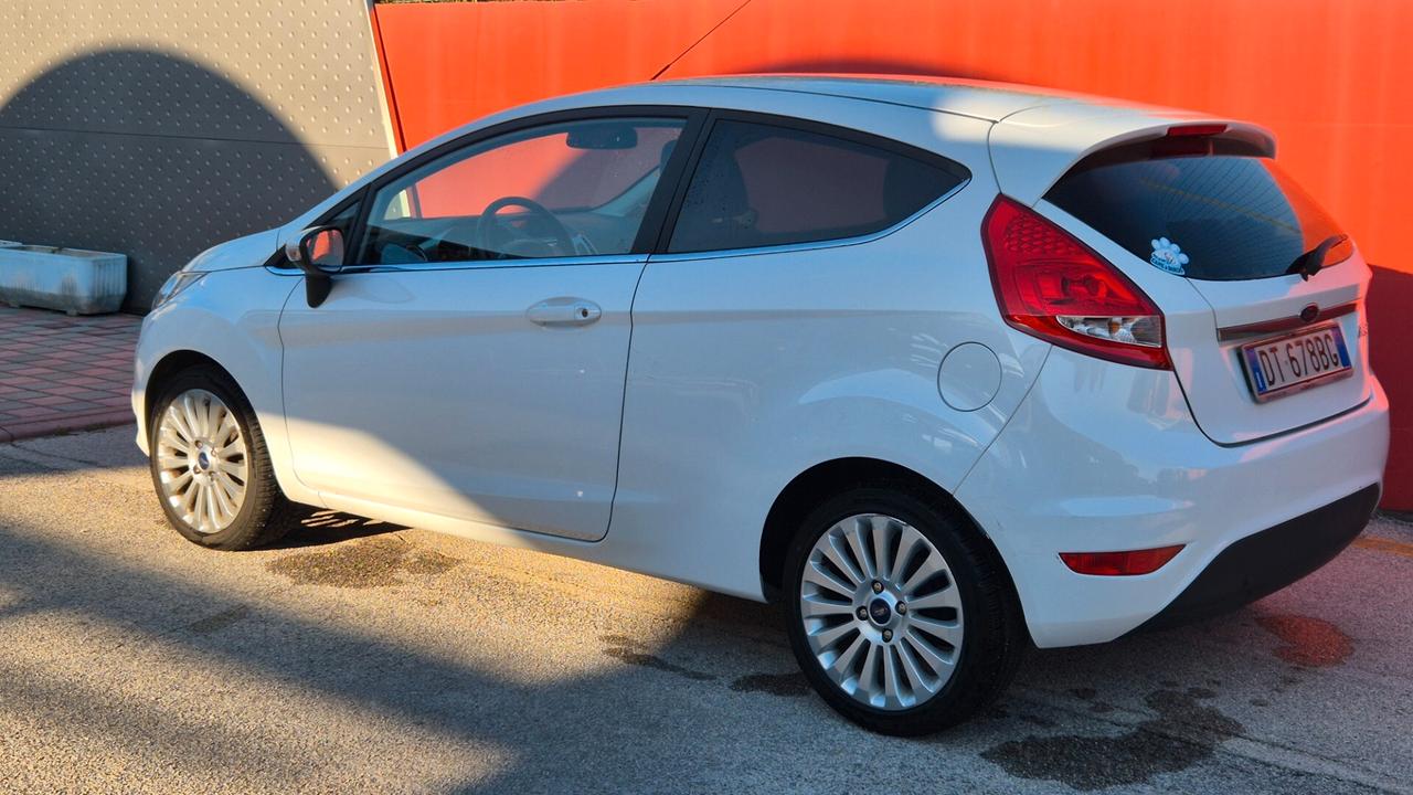 Ford Fiesta 1.2 82CV Titanium soli 39.000 km !!!
