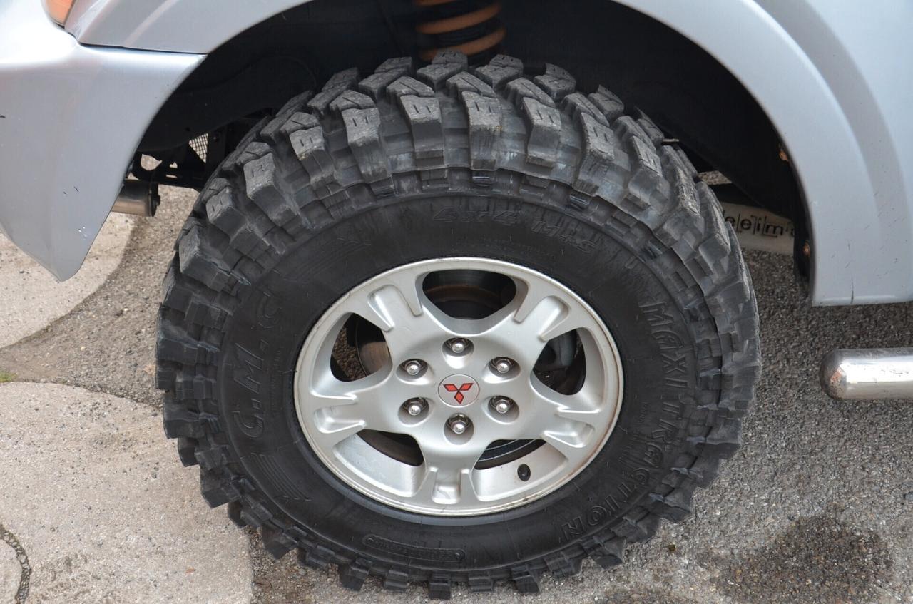 Mitsubishi Pajero 3.2 DI-D 16V aut. 5p. Instyle DPF GLX