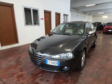 Alfa Romeo 147 1.6 16V 5P BLACK LINE GPL