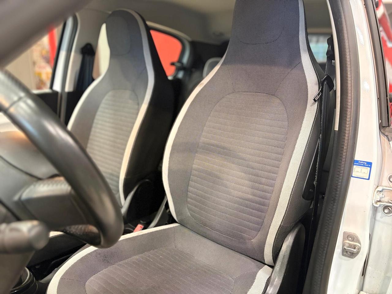 Renault Twingo SCe 65 CV Intens