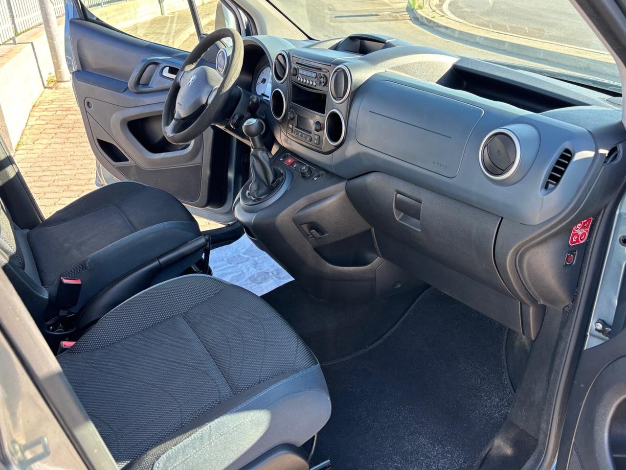 Peugeot Partner Tepee 1.6 HDi 92CV Outdoor