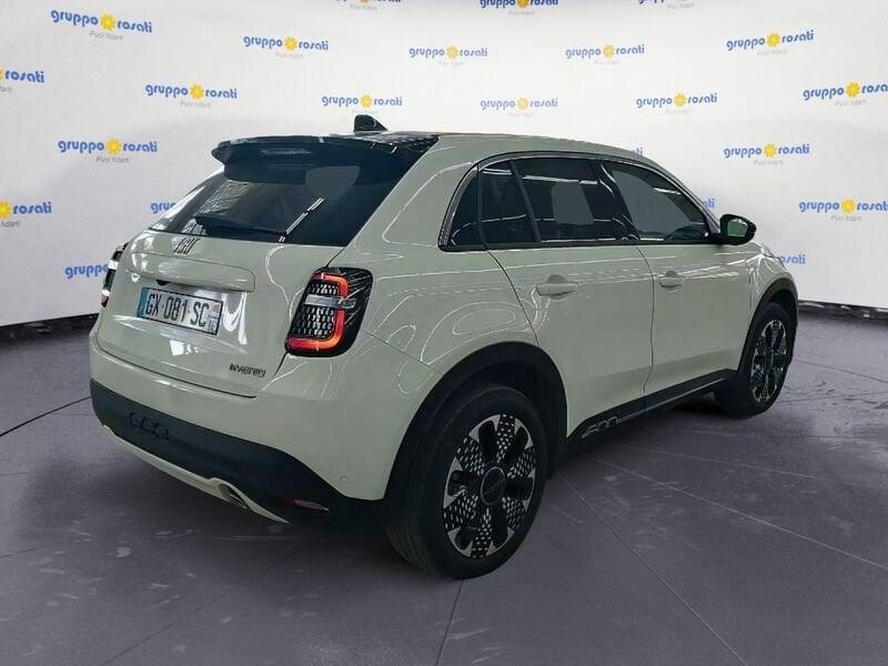 FIAT 600 (2023-->) Hybrid DCT MHEV La Prima