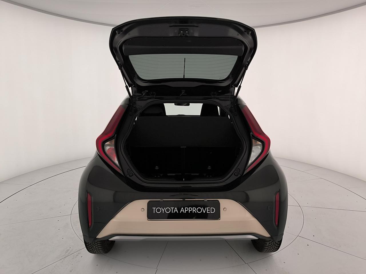 Toyota Aygo x 1.0 lounge 72cv