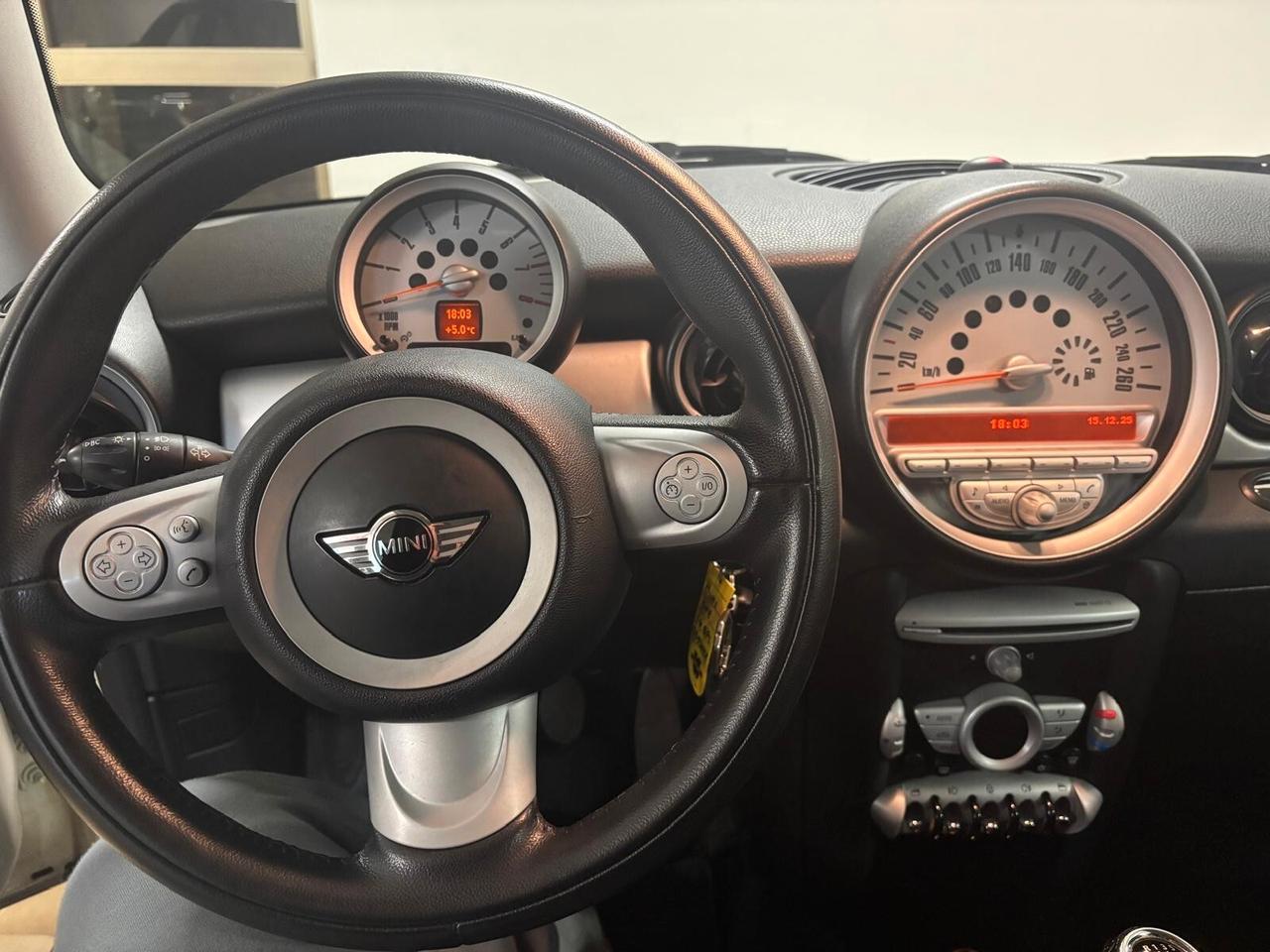 MINI ANNO 2010 BENZINA GPL ADATTA NEOPATENTATI KM 62 MILA