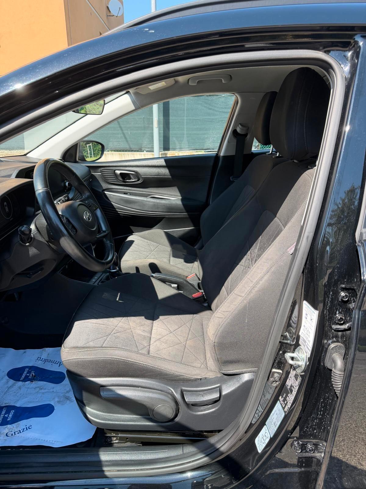 Hyundai BAYON 1.0 - NEOPATENTATI - 12 MESI DI GARANZIA -