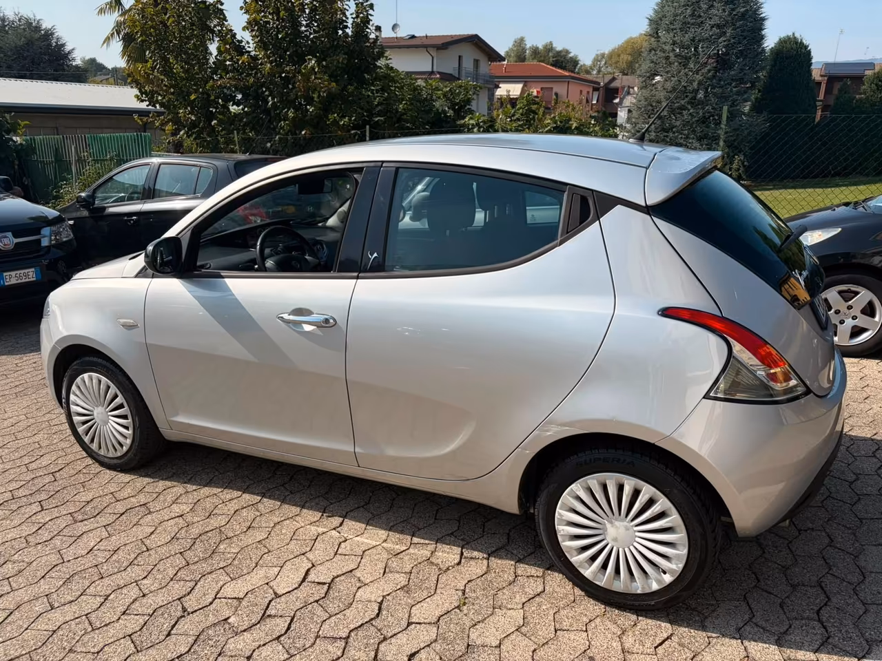 Lancia Ypsilon 1.2 69 CV 5 porte S&S Gold*EURO5*NEOPATENTATI
