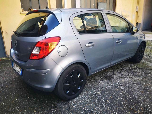 OPEL Corsa 1.2 5 porte Club