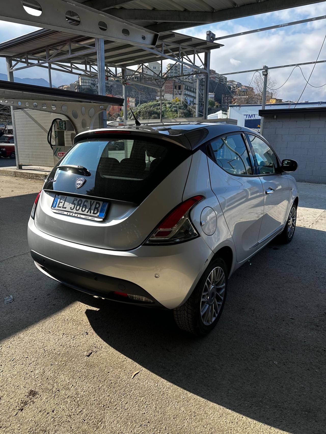 Lancia Ypsilon 1.3 MJT 16V 95 CV 5 porte S&S Platinum