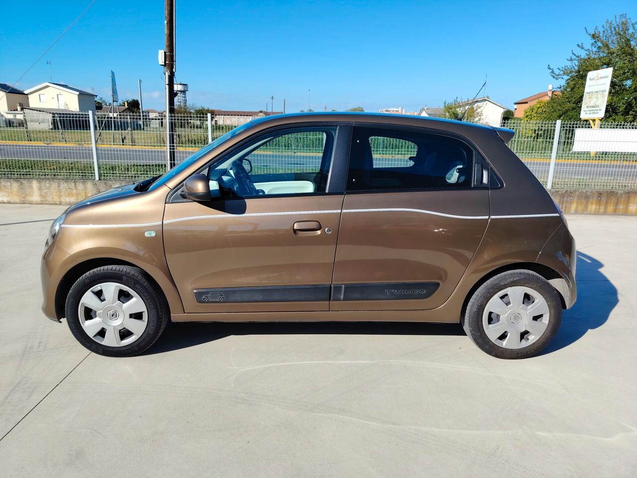Renault Twingo SCe Lovely