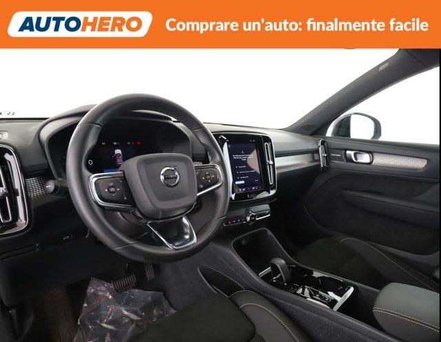 VOLVO XC40 B3 automatico Plus Dark N1