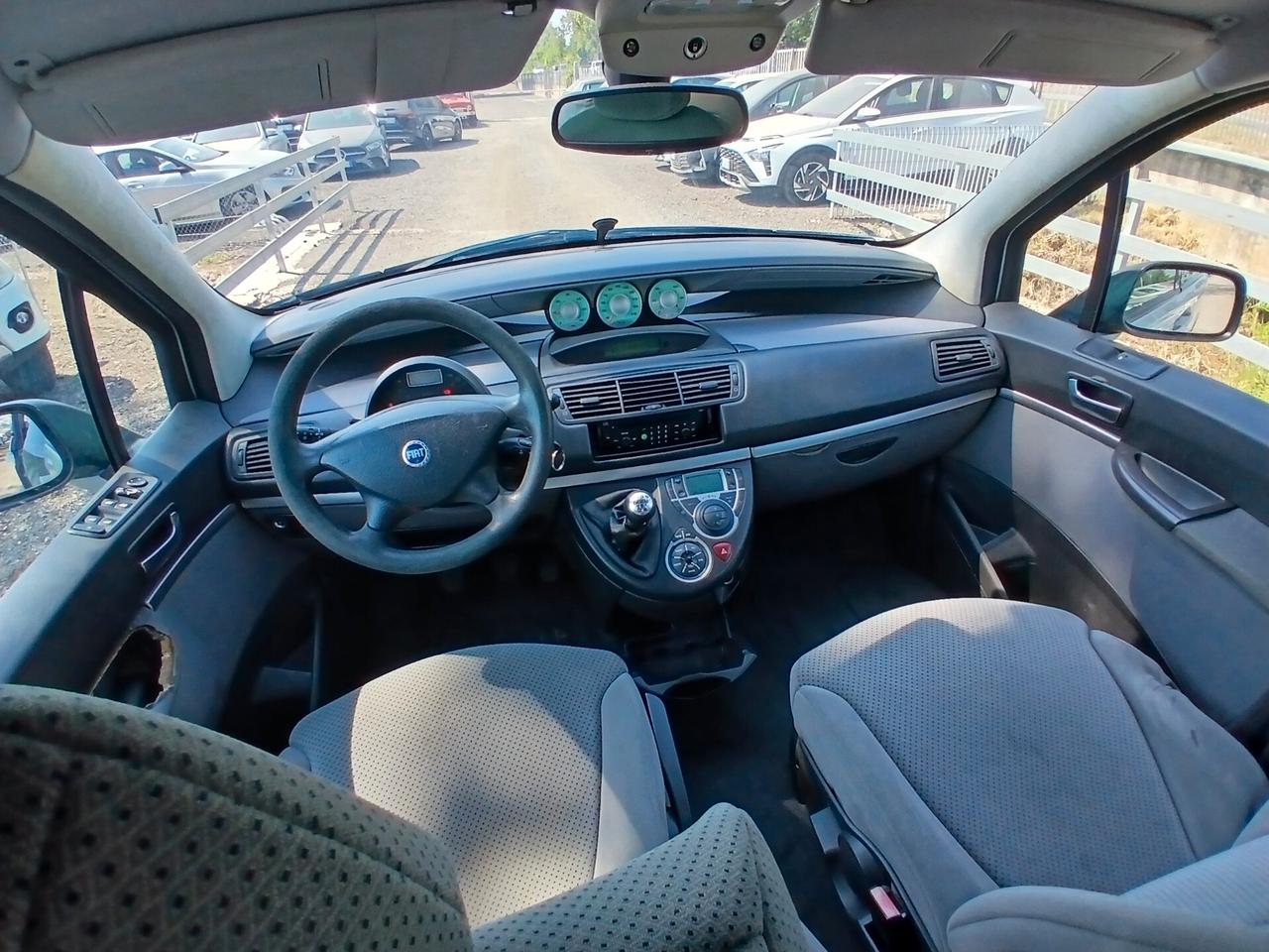 Fiat Ulysse 2.2 JTD Dynamic