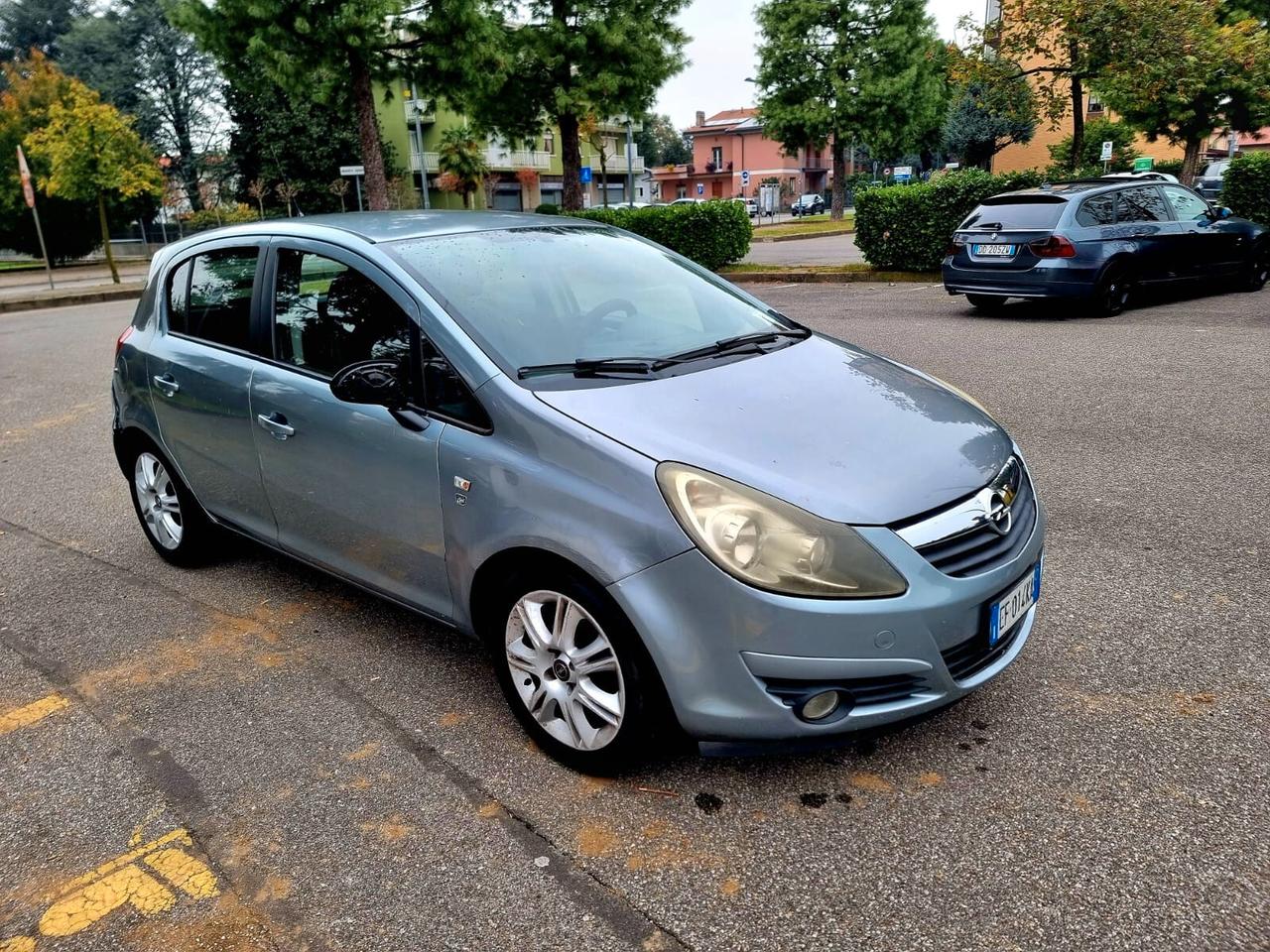 Opel Corsa 1.2 5 porte Club ADATTA A NEOPATENTATI
