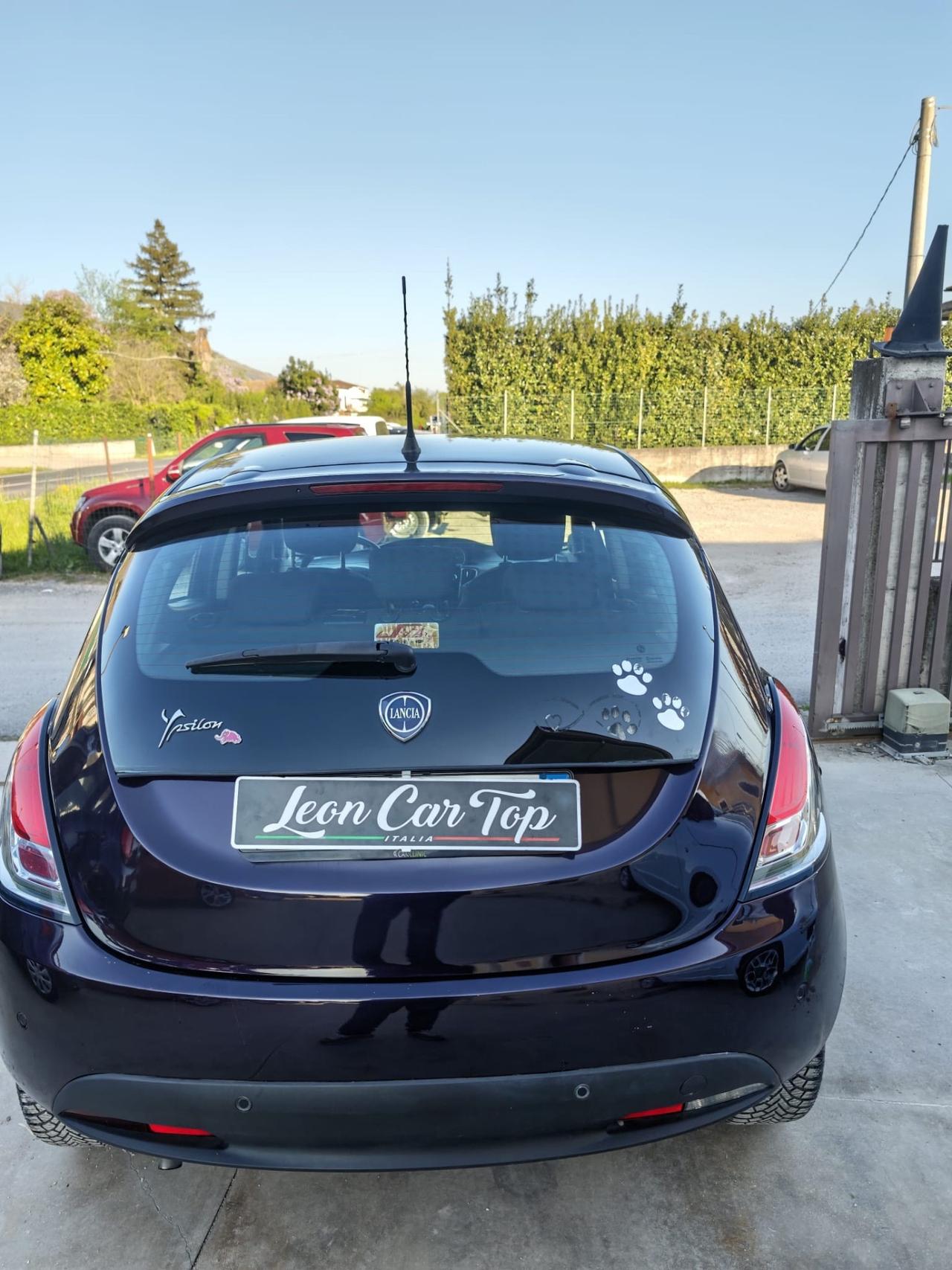 Lancia Ypsilon 1.2 69 CV 5 porte Platinum km 94 mila garantita 12 mesi