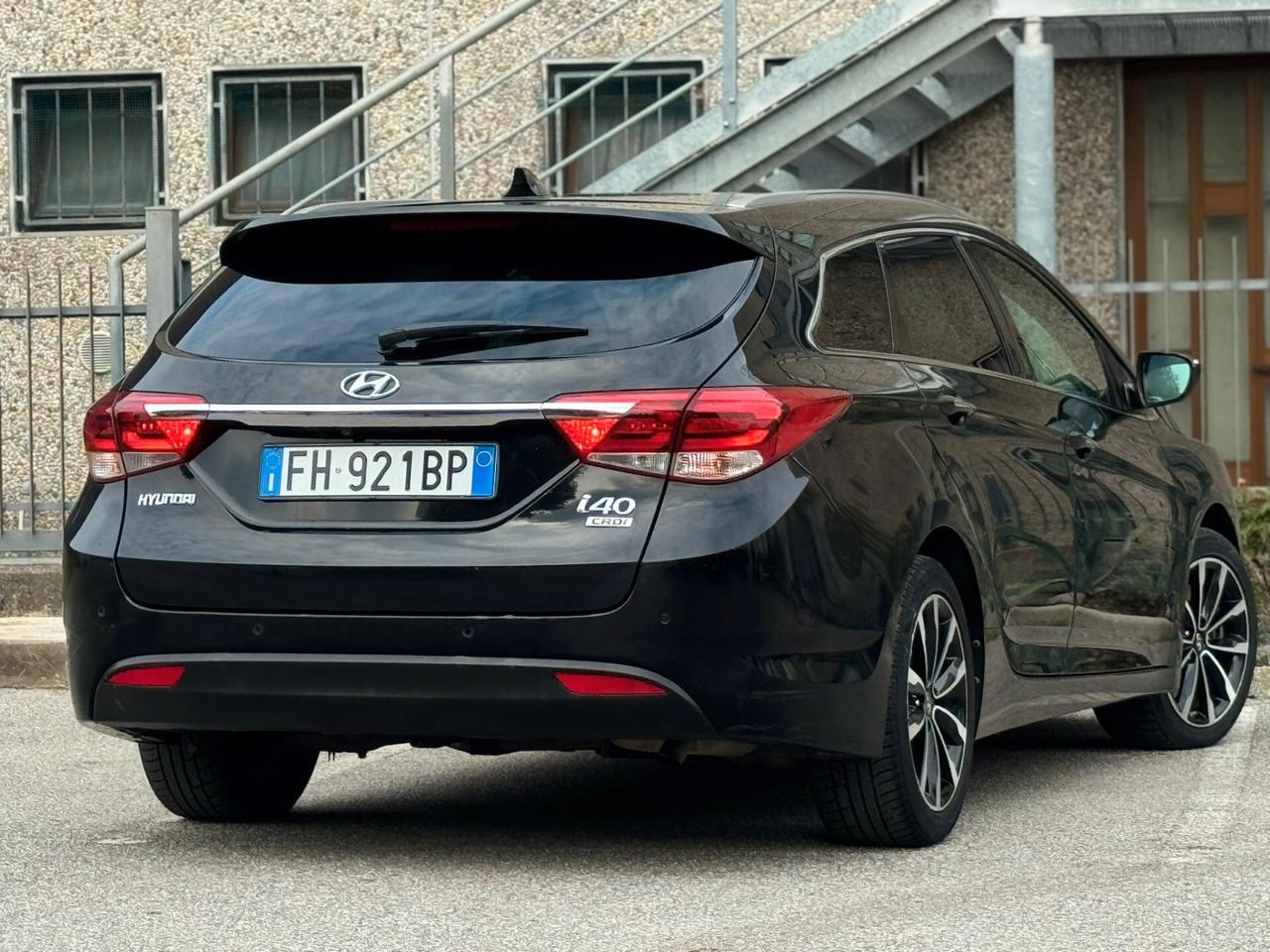 Hyundai i40 La macchina è perfetta di tutto..CELL 320 147 1147 WUATSAPP