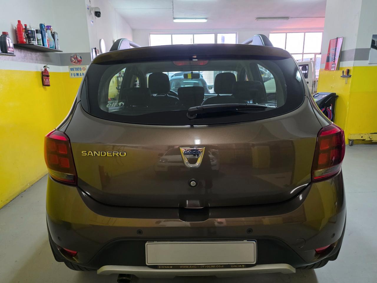 Sandero Stepway 0.9 TCe 90 CV Techroad AZIENDALE