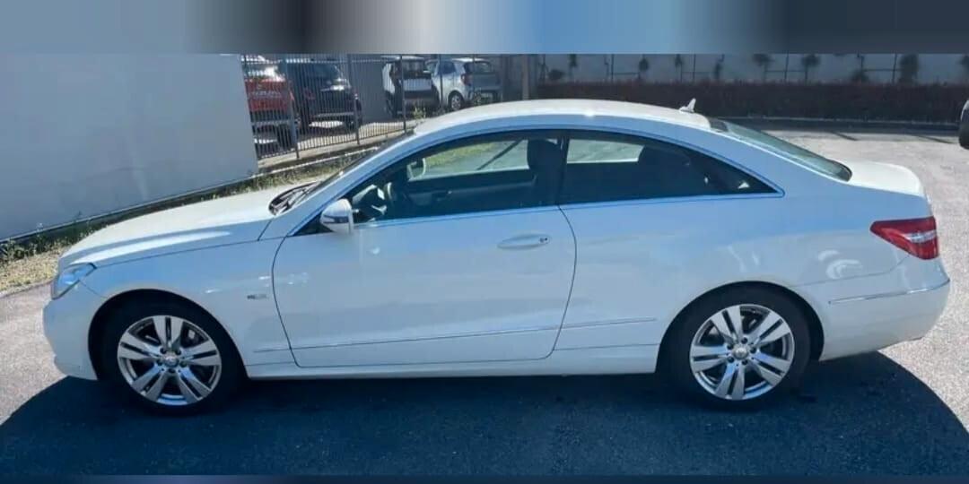 IMPECCABILE-PERFETTA-Mercedes-benz E 250 CDI Coupé BlueEFFICIENCY Avantgarde