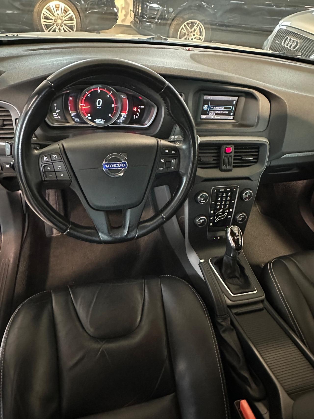 Volvo V40 Cross Country D2 1.6 Powershift Momentum N1