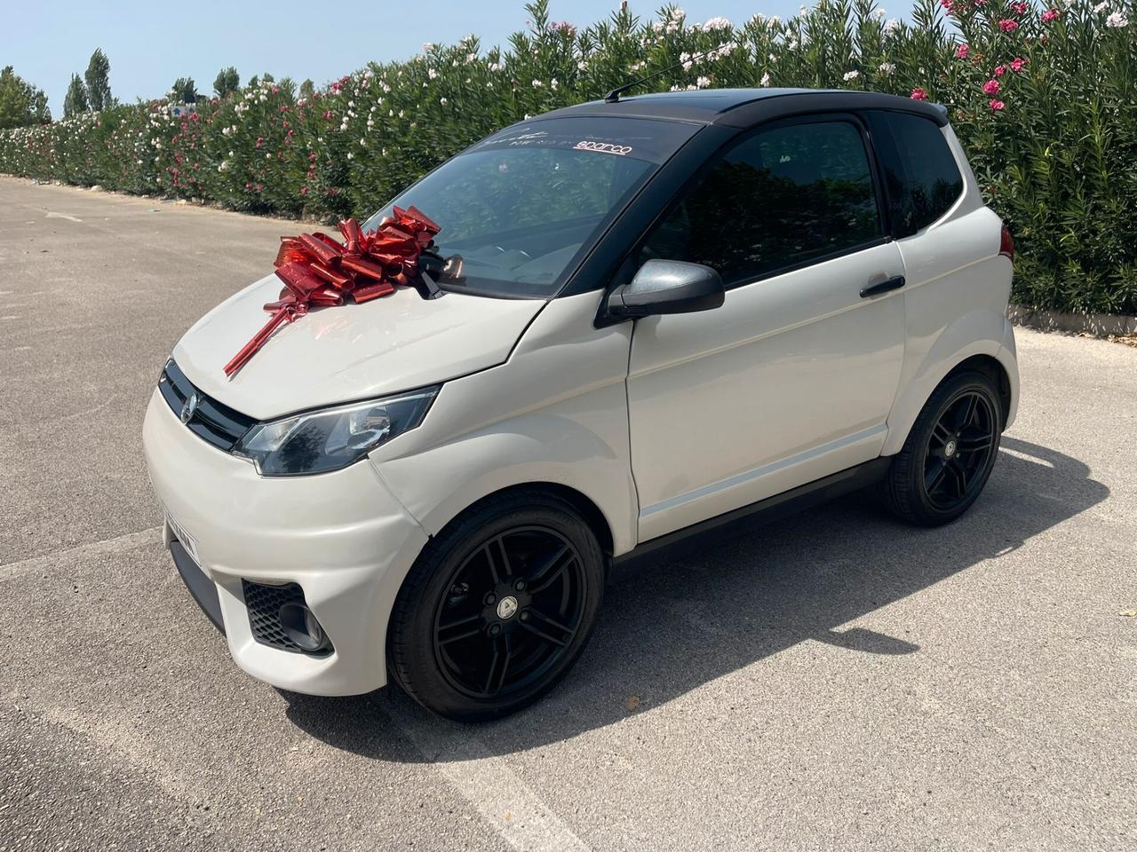 Minicar Aixam City GTO carbon