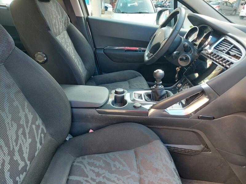 Peugeot 3008 1.6 HDi 110CV Business