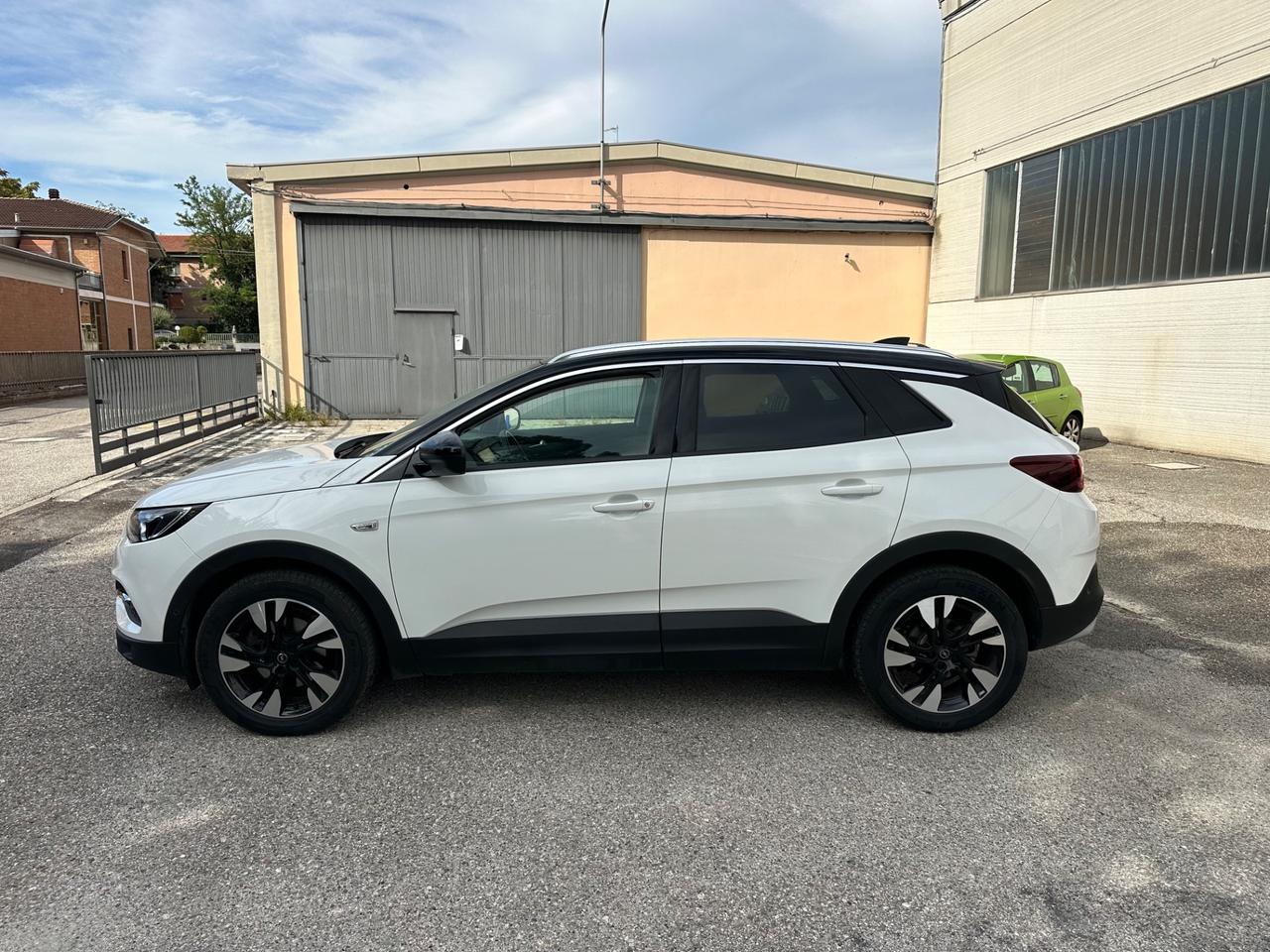 Opel Grandland X 1.5 Possibile Permuta e Finanziamento