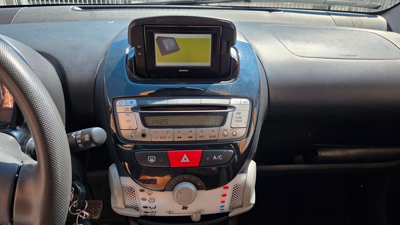 Toyota Aygo 1.0 12V VVT-i 5 porte Lounge Connect