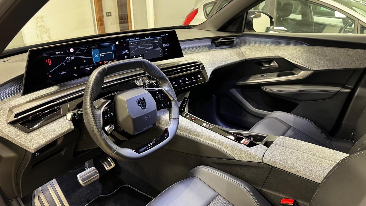 Peugeot 3008 Hybrid 136 e-DCS6 Allure