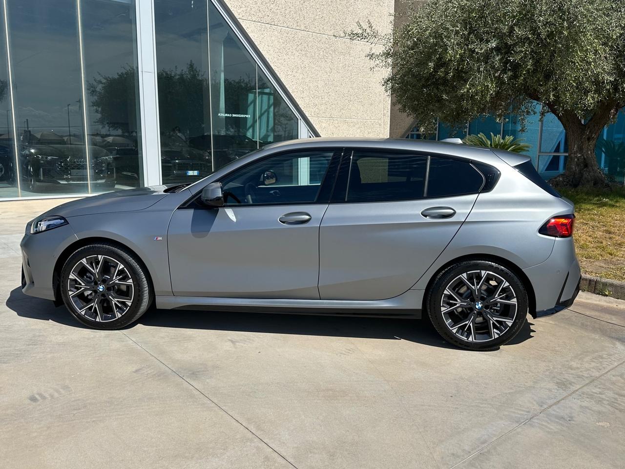 BMW 118 d MSport auto possibilità noleggio no scoring