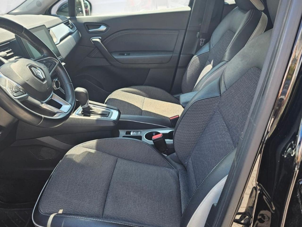 Renault Captur 1.6 E-Tech hybrid Intens 145cv auto
