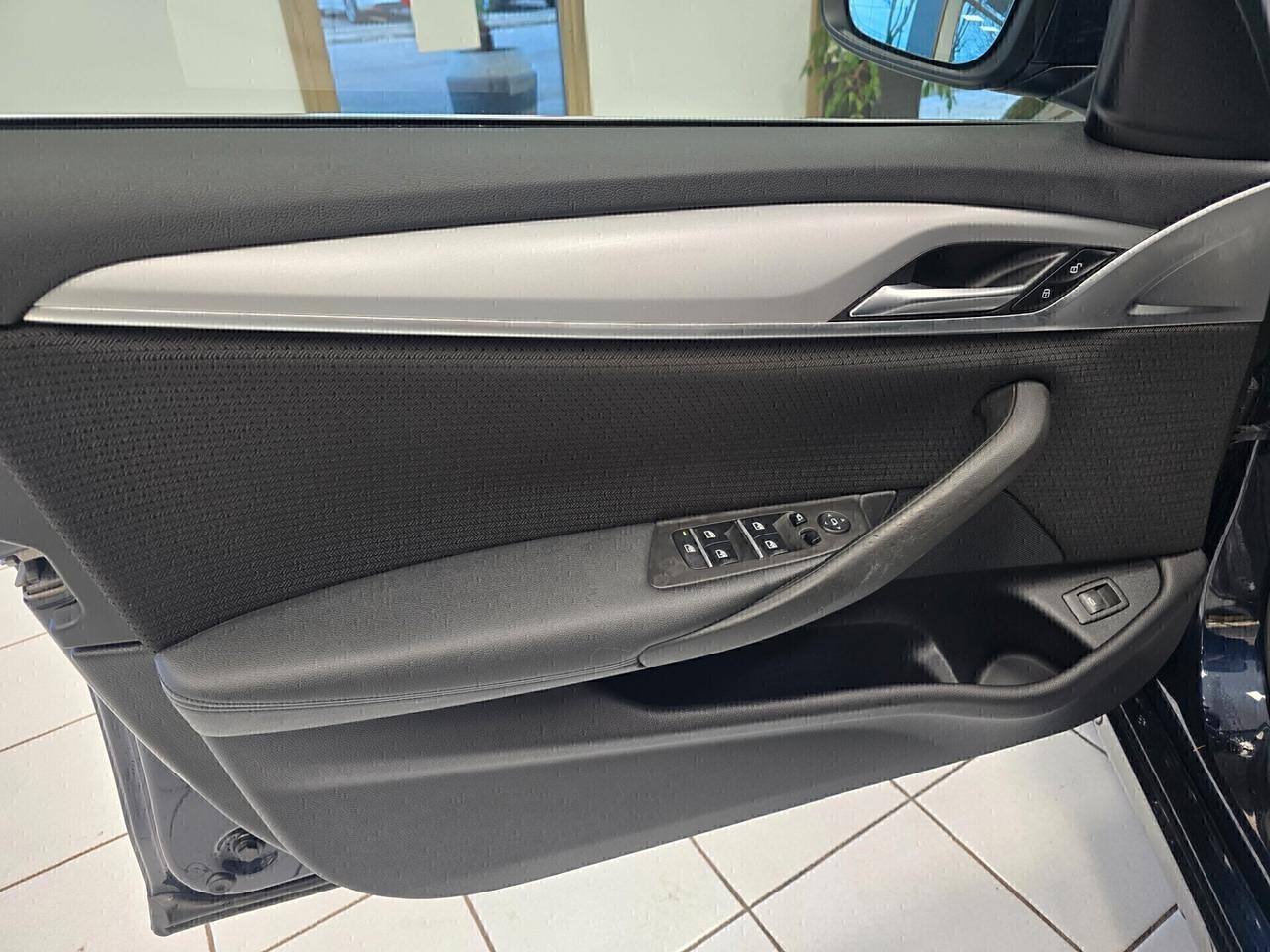 Bmw 520d 48V Touring Business 190cv